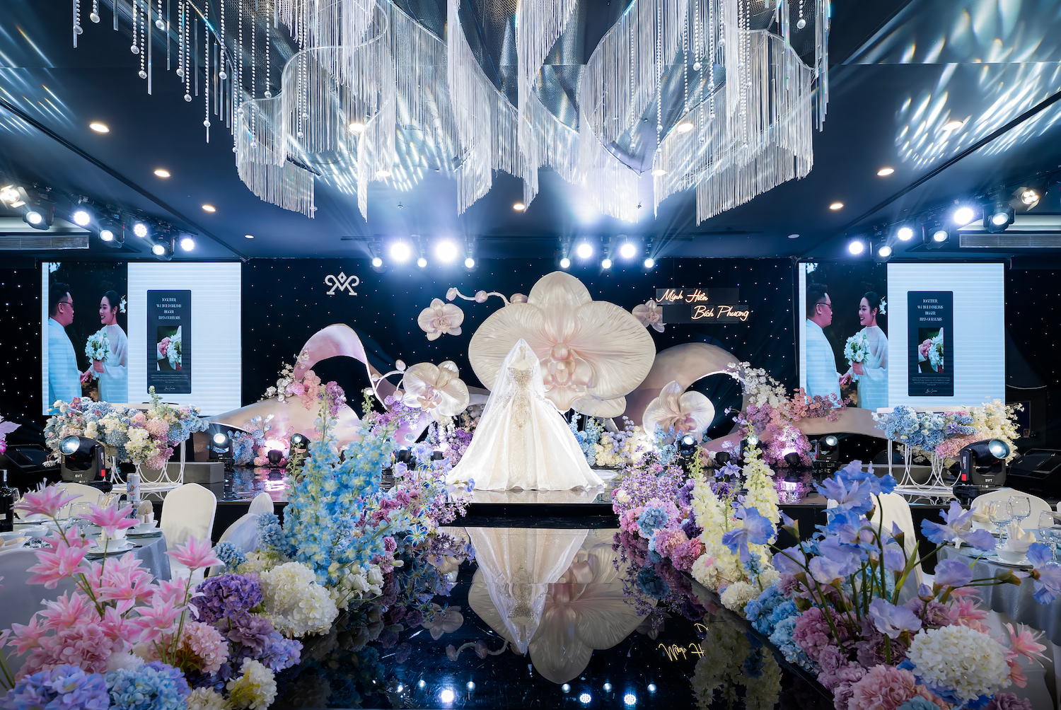 Trang chủ 23 sieu sanh tiec salon 1 mipec palace