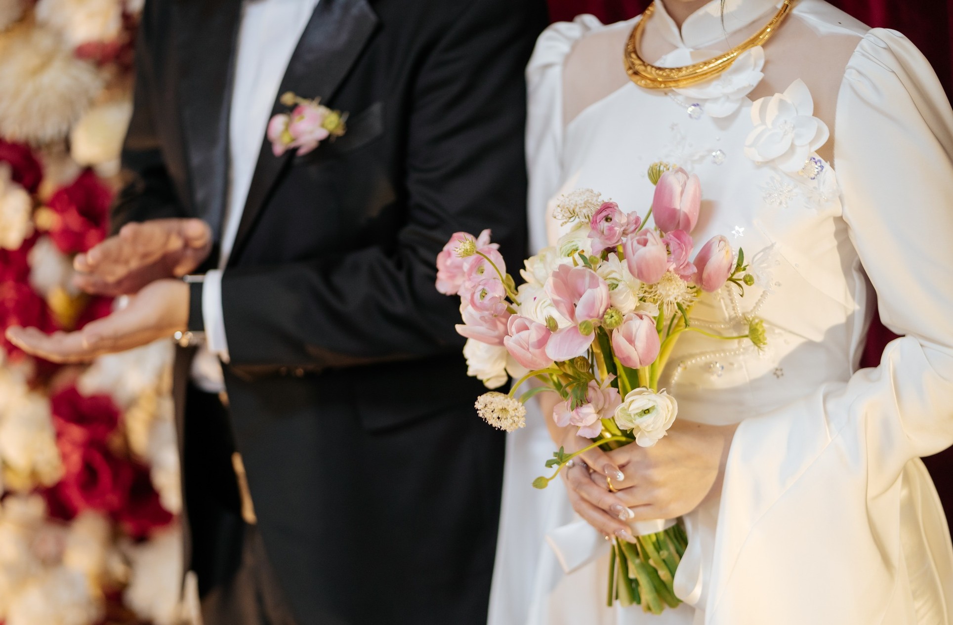 Những lưu ý quan trọng khi chọn hoa cưới cầm tay cô dâu