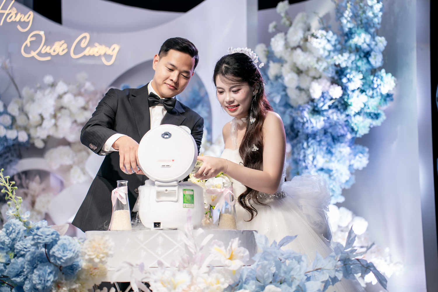 Tổ chức đám cưới tại nhà hàng mang tới nhiều sự thuận lợi