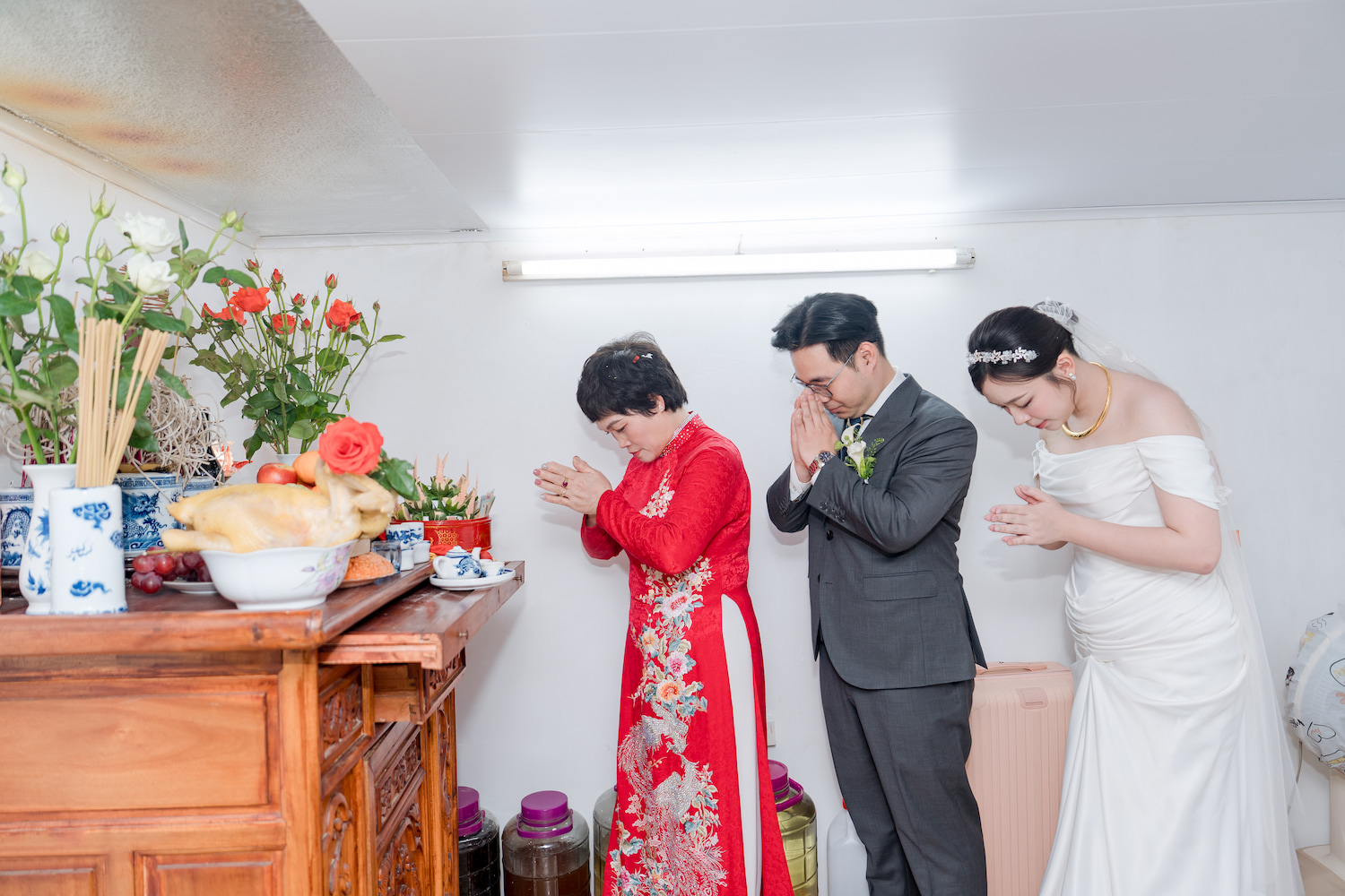 Trình tự lễ gia tiên tại nhà trai và nhà gái