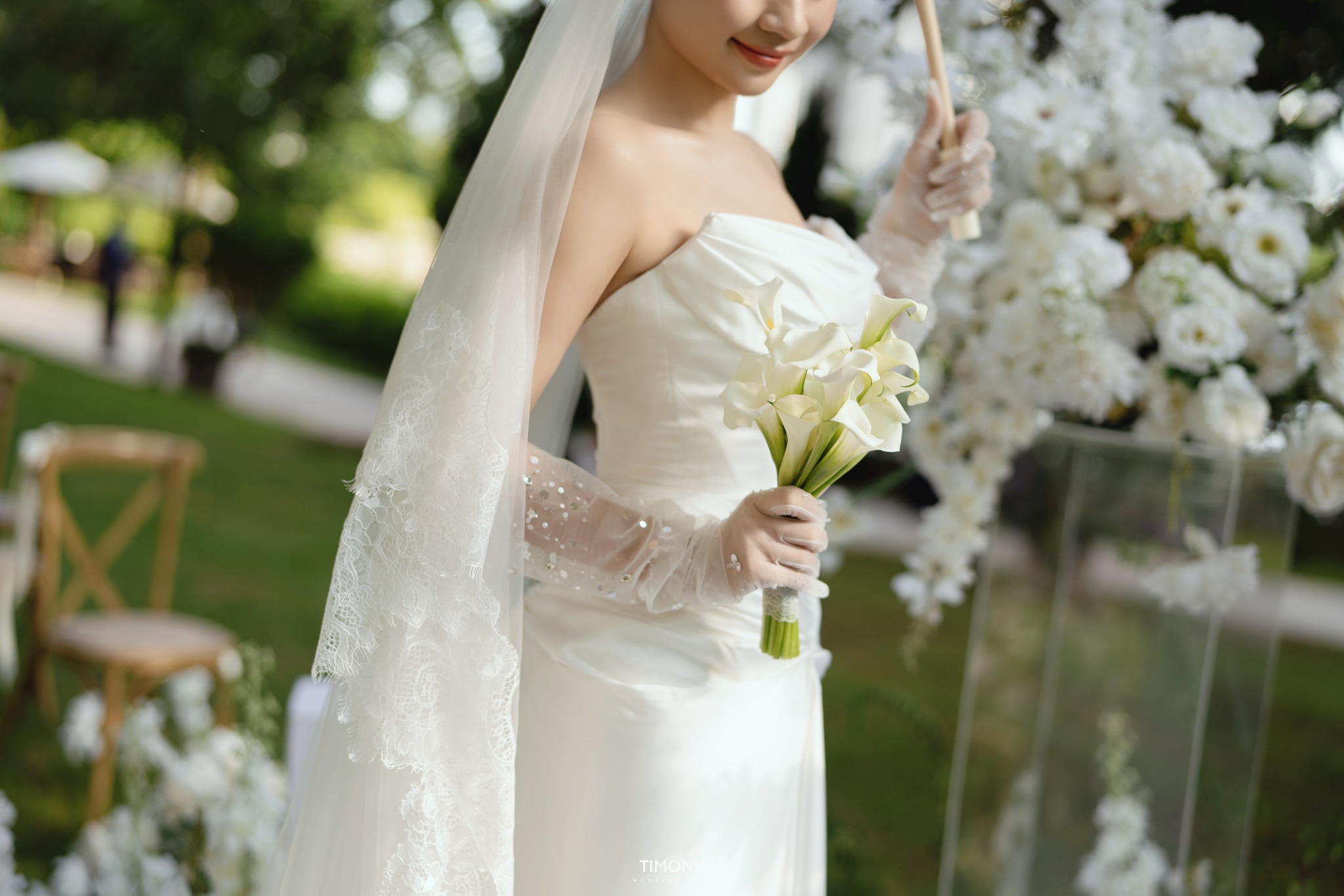 10+ Kiểu Hoa Cưới Cầm Tay Cô Dâu Phổ Biến Hiện Nay 2 Hoa cưới dáng ngắn có thiết kế nhẹ nhàng, tinh tế