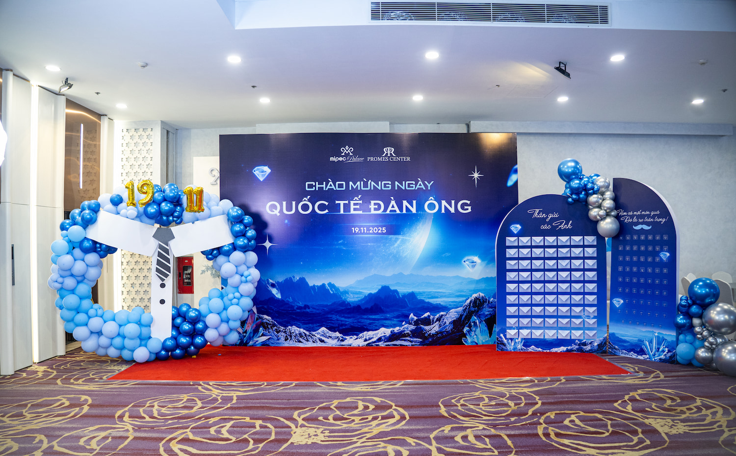 Khu vực Backdrop được thiết kế ấn tượng, ý nghĩa