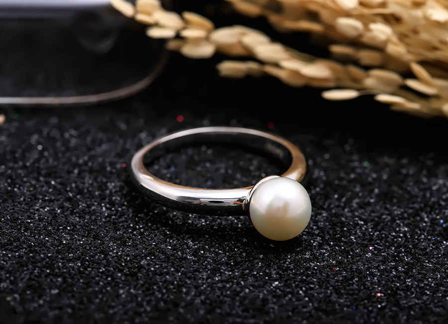 Kiêng chọn nhẫn cưới đính ngọc trai