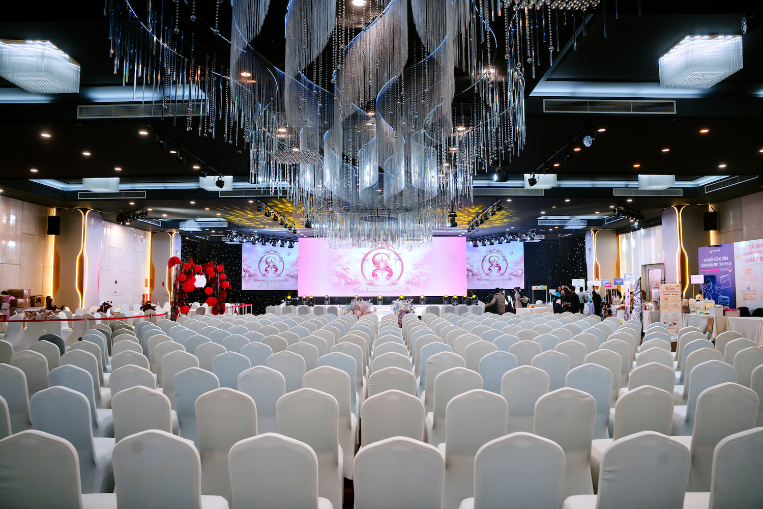 The Queen's Day 2025 - Ngày Hội Mẹ & Bé Được Mong Chờ Nhất Năm Tổ Chức Tại Mipec Palace