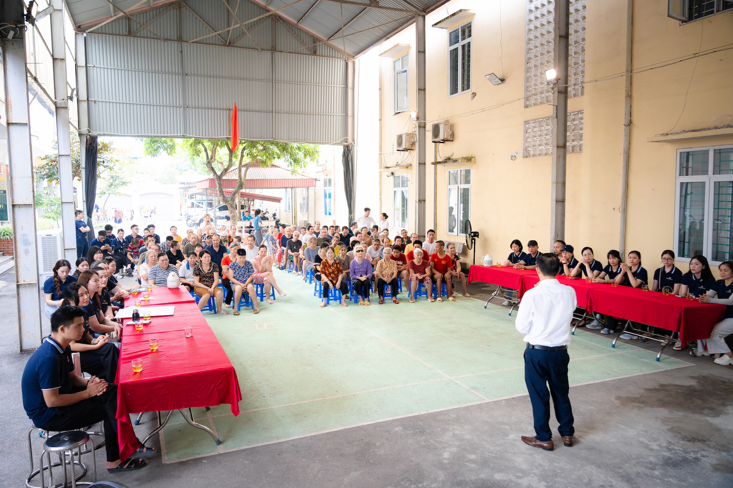 Chương Trình Thiện Nguyện 2026 - Nắng Ấm Từ Tâm 6 Đại diện Trung tâm Bảo trợ Xã hội 2 Hà Nội chia sẻ về những khó khăn và gửi lời cảm ơn tới đoàn thiện nguyện Mipec Palace