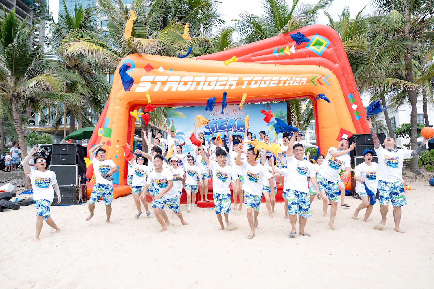 Teambuilding Hè 2026 Mipec Palace Tại Đà Nẵng 12 Chương trình teambuilding hàng năm là dịp để cán bộ nhân viên Mipec Palace gắn kết hơn