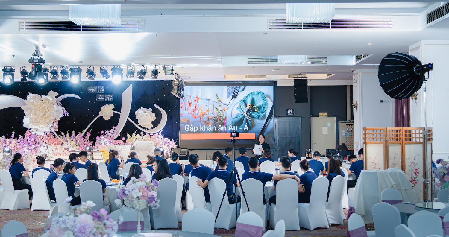 Chương trình đào tạo nghiệp vụ nhà hàng Mipec Palace